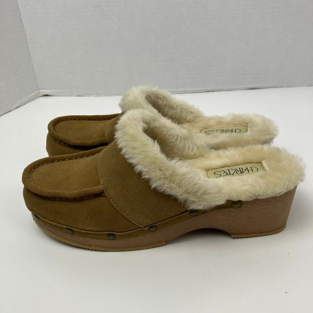 Charlies NWOT Faux-fur Lined Platform Clogs Tan Suede Studded Sz 8